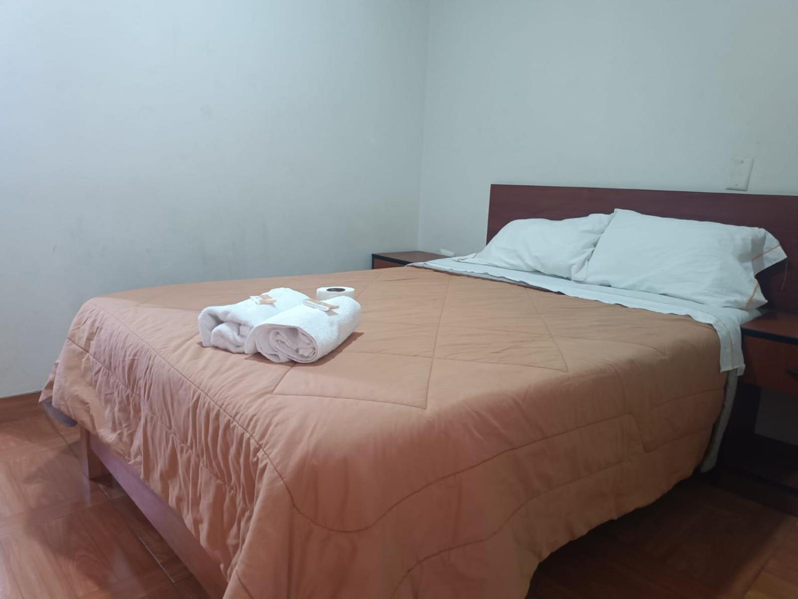 Hostal Yuraq Wasi 596 Аякучо Екстериор снимка