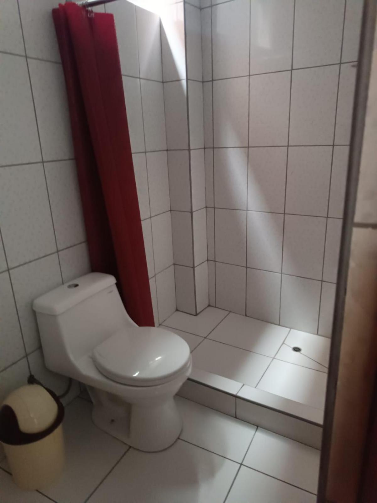 Hostal Yuraq Wasi 596 Аякучо Екстериор снимка
