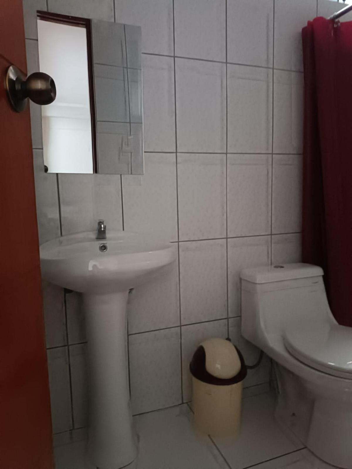 Hostal Yuraq Wasi 596 Аякучо Екстериор снимка