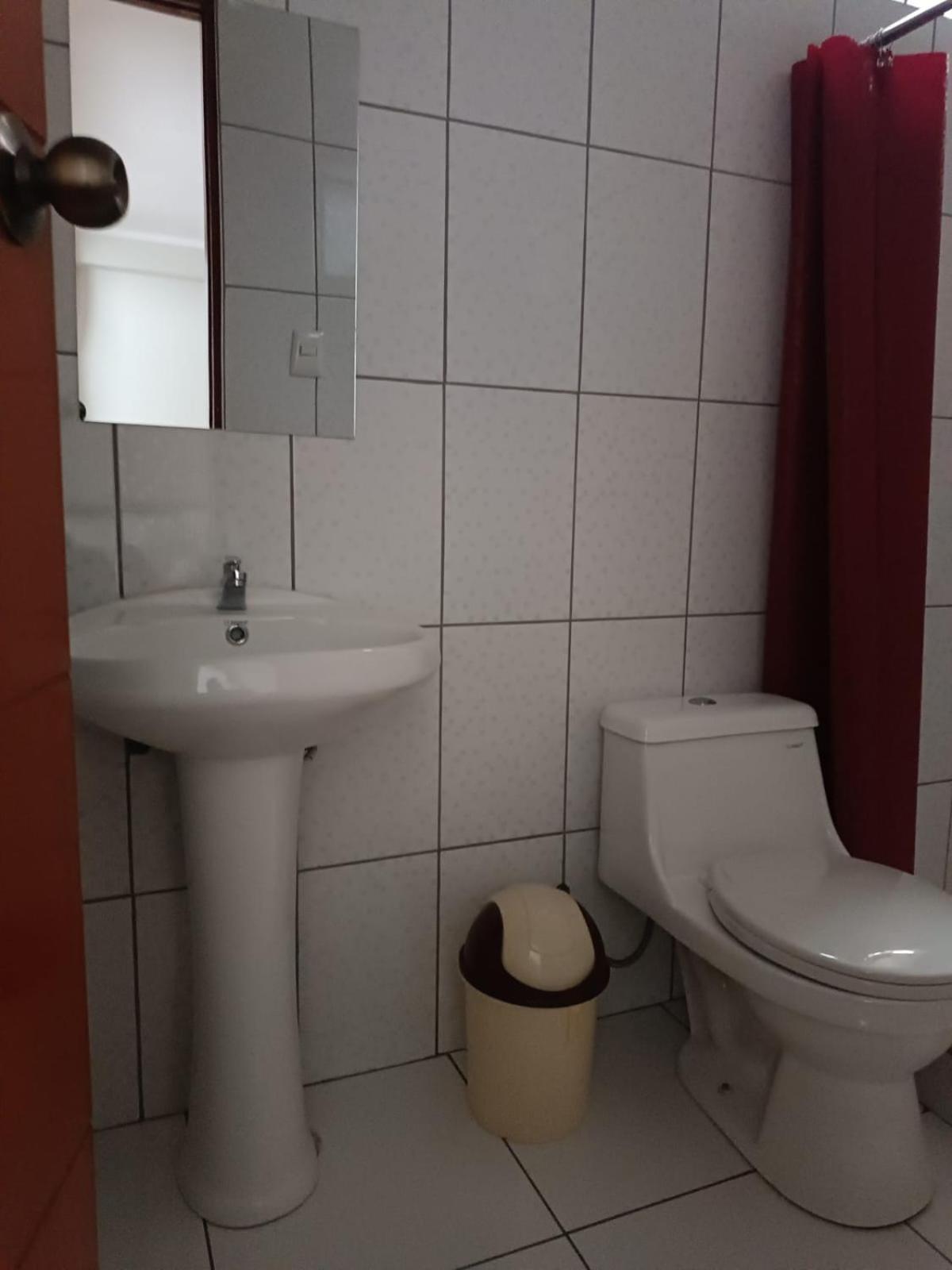 Hostal Yuraq Wasi 596 Аякучо Екстериор снимка